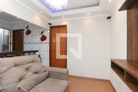 Sala de apartamento para alugar com 2 quartos, 46m² em Conjunto Residencial José Bonifácio, São Paulo