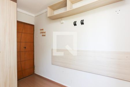 Quarto 1 de apartamento para alugar com 2 quartos, 46m² em Conjunto Residencial José Bonifácio, São Paulo
