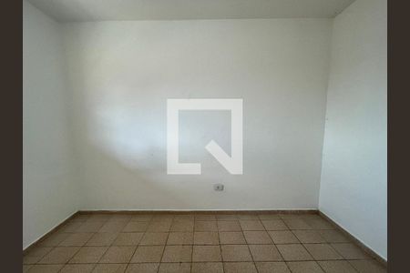 Quarto de casa para alugar com 1 quarto, 40m² em Raposo Tavares, São Paulo