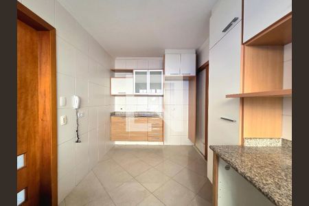 Cozinha de casa de condomínio para alugar com 3 quartos, 160m² em Itaim Bibi, São Paulo