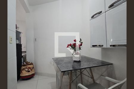 Sala de apartamento para alugar com 1 quarto, 40m² em Candeal, Salvador