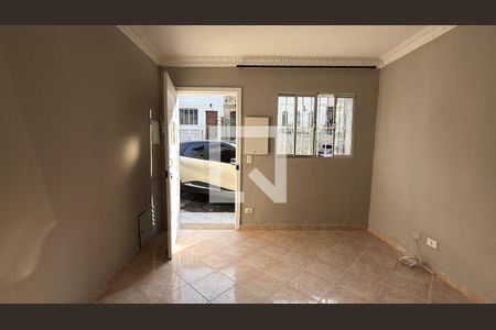 Sala de casa de condomínio para alugar com 2 quartos, 85m² em Vila Prudente, São Paulo