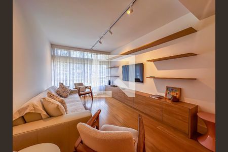 Apartamento para alugar com 3 quartos, 118m² em Cosme Velho, Rio de Janeiro