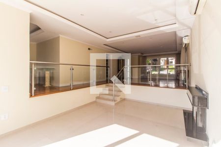 Sala de casa de condomínio para alugar com 4 quartos, 600m² em Alphaville Residencial Zero, Barueri