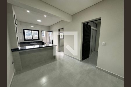 Sala de casa para alugar com 2 quartos, 53m² em Vila Pouso Alegre, Barueri