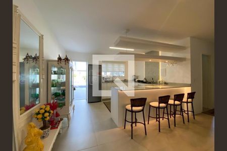 Cozinha de casa para alugar com 3 quartos, 600m² em Campeche, Florianópolis