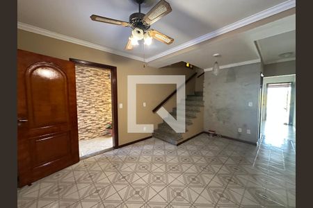 Sala de casa para alugar com 2 quartos, 155m² em Nova Aldeinha, Barueri