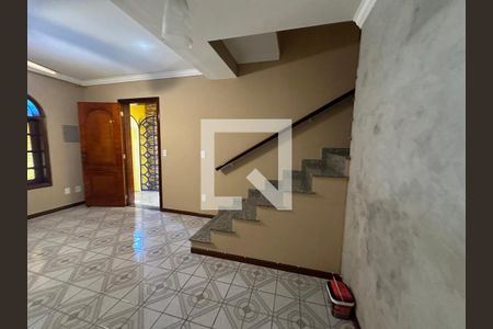 Sala de casa para alugar com 2 quartos, 155m² em Nova Aldeinha, Barueri