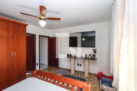 Suíte 1 de casa para alugar com 3 quartos, 234m² em Jardim Patente Novo, São Paulo