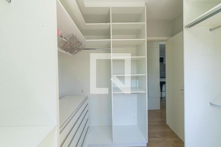 Quarto 1 de apartamento para alugar com 2 quartos, 76m² em Água Verde, Curitiba