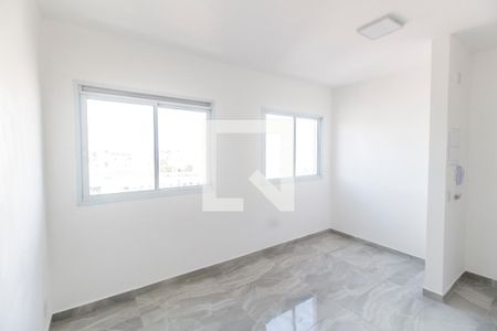 Sala de casa para alugar com 2 quartos, 34m² em Vila Sul Americana, Carapicuíba