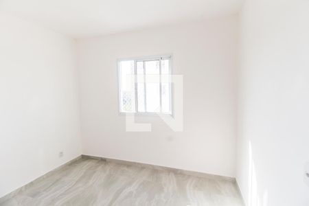 Quarto 1 de casa para alugar com 2 quartos, 34m² em Vila Sul Americana, Carapicuíba
