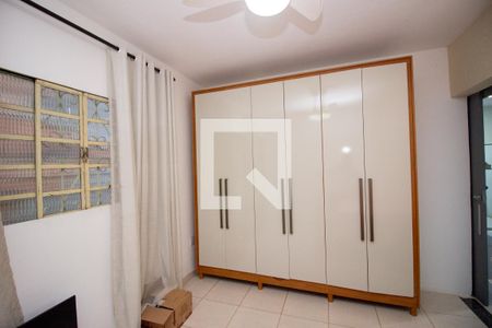 Quarto Suíte de casa para alugar com 2 quartos, 75m² em Chacaras Reunidas Santa Terezinha, Contagem