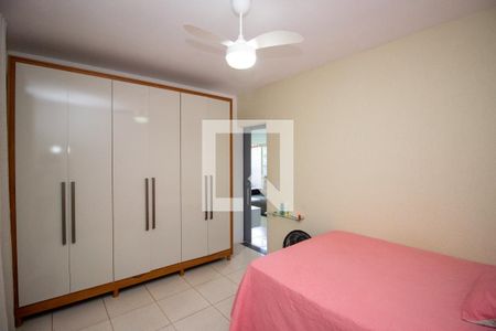 Quarto Suíte de casa para alugar com 2 quartos, 75m² em Chacaras Reunidas Santa Terezinha, Contagem