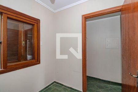 Quarto 1 de casa para alugar com 5 quartos, 216m² em Morro Santana, Porto Alegre