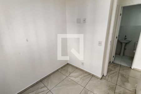 Quarto 1 de apartamento para alugar com 2 quartos, 38m² em Paraíso do Morumbi, São Paulo