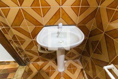 Banheiro de casa para alugar com 1 quarto, 35m² em Jardim Lourdes, Ferraz de Vasconcelos