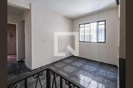 Casa para alugar com 2 quartos, 181m² em Vila Joao Batista, São Paulo