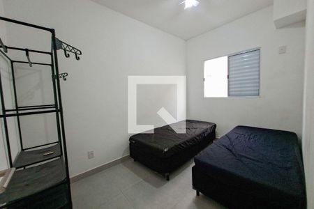 Quarto de casa de condomínio para alugar com 2 quartos, 60m² em Vila Balnearia, Praia Grande