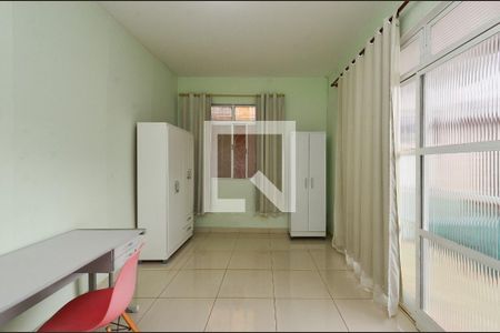 Quarto 1 de casa para alugar com 7 quartos, 360m² em Sagrada Família, Belo Horizonte