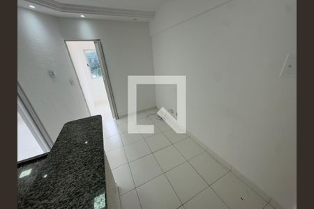 Sala/Cozinha de apartamento para alugar com 1 quarto, 30m² em Qs 14, Brasília