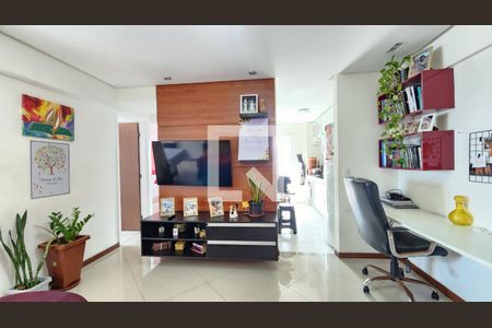 Sala de apartamento para alugar com 2 quartos, 55m² em Matatu, Salvador