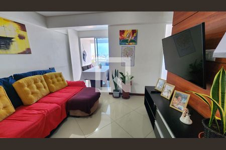 Sala de apartamento para alugar com 2 quartos, 55m² em Matatu, Salvador