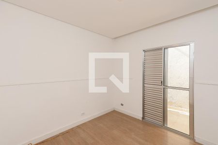 Quarto 1 de casa para alugar com 2 quartos, 60m² em Parque Vitoria, São Paulo
