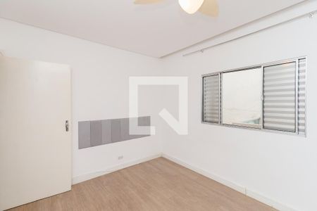 Quarto 2 de casa para alugar com 2 quartos, 60m² em Parque Vitoria, São Paulo