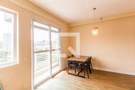 Sala de apartamento para alugar com 2 quartos, 58m² em Alphasitio, Santana de Parnaíba