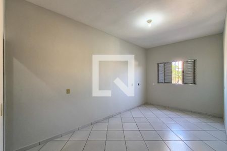 Suite de casa para alugar com 5 quartos, 195m² em Nova Mirim, Praia Grande