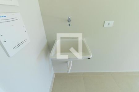 Sala/Cozinha de apartamento para alugar com 1 quarto, 35m² em Água Verde, Curitiba