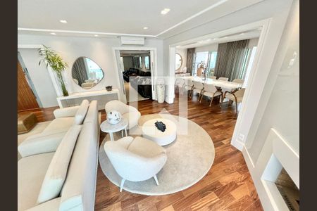 Sala de apartamento para alugar com 3 quartos, 320m² em Água Fria, São Paulo