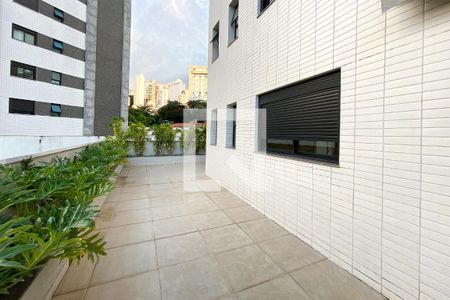 Varanda de apartamento para alugar com 2 quartos, 145m² em Sion, Belo Horizonte