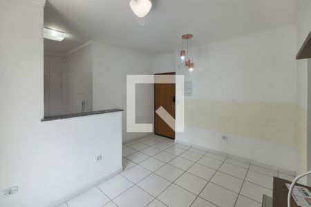 Sala de apartamento para alugar com 2 quartos, 60m² em Nova Mirim, Praia Grande