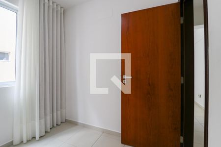Quarto 1 de apartamento para alugar com 2 quartos, 63m² em Rebouças, Curitiba