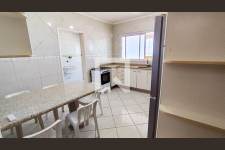 Cozinha de apartamento para alugar com 3 quartos, 174m² em Vila Tupi, Praia Grande