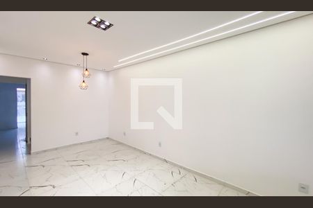 Sala de casa para alugar com 3 quartos, 134m² em Vila Uniao (zona Leste), São Paulo