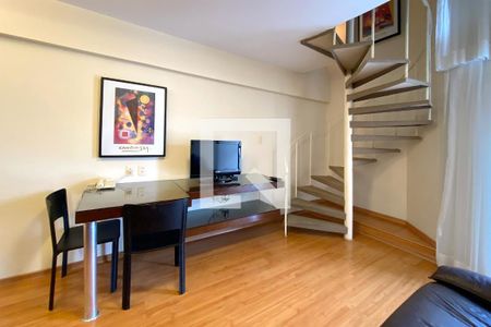 Sala de apartamento para alugar com 1 quarto, 49m² em Savassi, Belo Horizonte