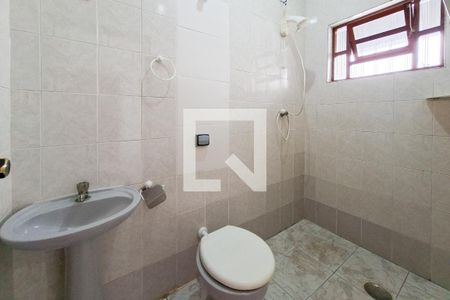 Banheiro da suite de casa para alugar com 2 quartos, 125m² em Vila Assuncao, Praia Grande
