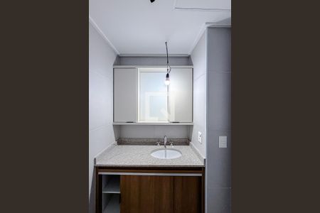 Banheiro de kitnet/studio à venda com 1 quarto, 23m² em Paraíso, São Paulo