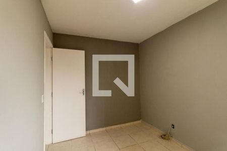 Quarto 1 de apartamento para alugar com 2 quartos, 45m² em Santa Cândida, Curitiba