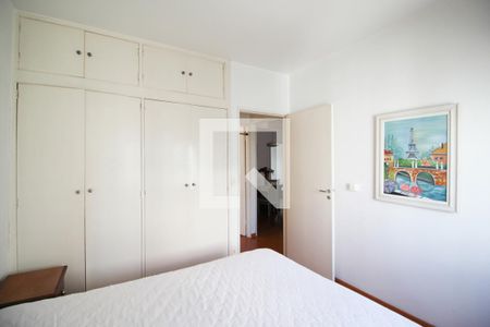 Quarto 1 de apartamento para alugar com 2 quartos, 76m² em Vila Olímpia, São Paulo