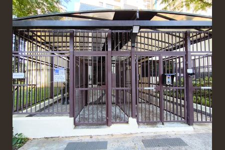 Apartamento para alugar com 67m², 3 quartos e 1 vaga Apartamento para alugar com 67m², 3 quartos e 1 vagaFachada + Plaquinha