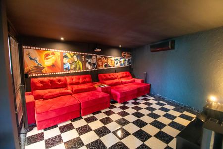 Sala de Cinema de casa de condomínio à venda com 5 quartos, 480m² em São Francisco, Niterói