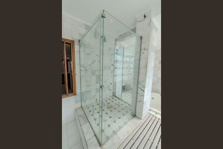 Apartamento para alugar com 54m², 1 quarto e sem vaga Apartamento para alugar com 54m², 1 quarto e sem vagaBanheiro da Suíte 1