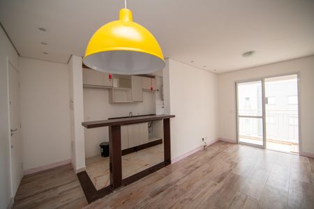 Sala de apartamento para alugar com 3 quartos, 70m² em Jardim Iracema, Barueri
