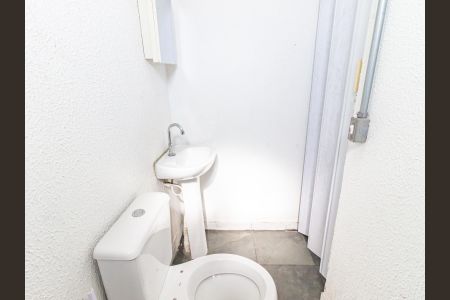 Apartamento para alugar com 16m², 1 quarto e sem vaga Apartamento para alugar com 16m², 1 quarto e sem vagaBanheiro
