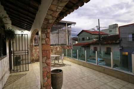 Varanda da Sala de casa para alugar com 3 quartos, 360m² em Ipiranga, Belo Horizonte