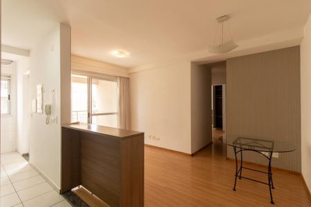 Sala de apartamento para alugar com 2 quartos, 60m² em Cidade Industrial, Curitiba
